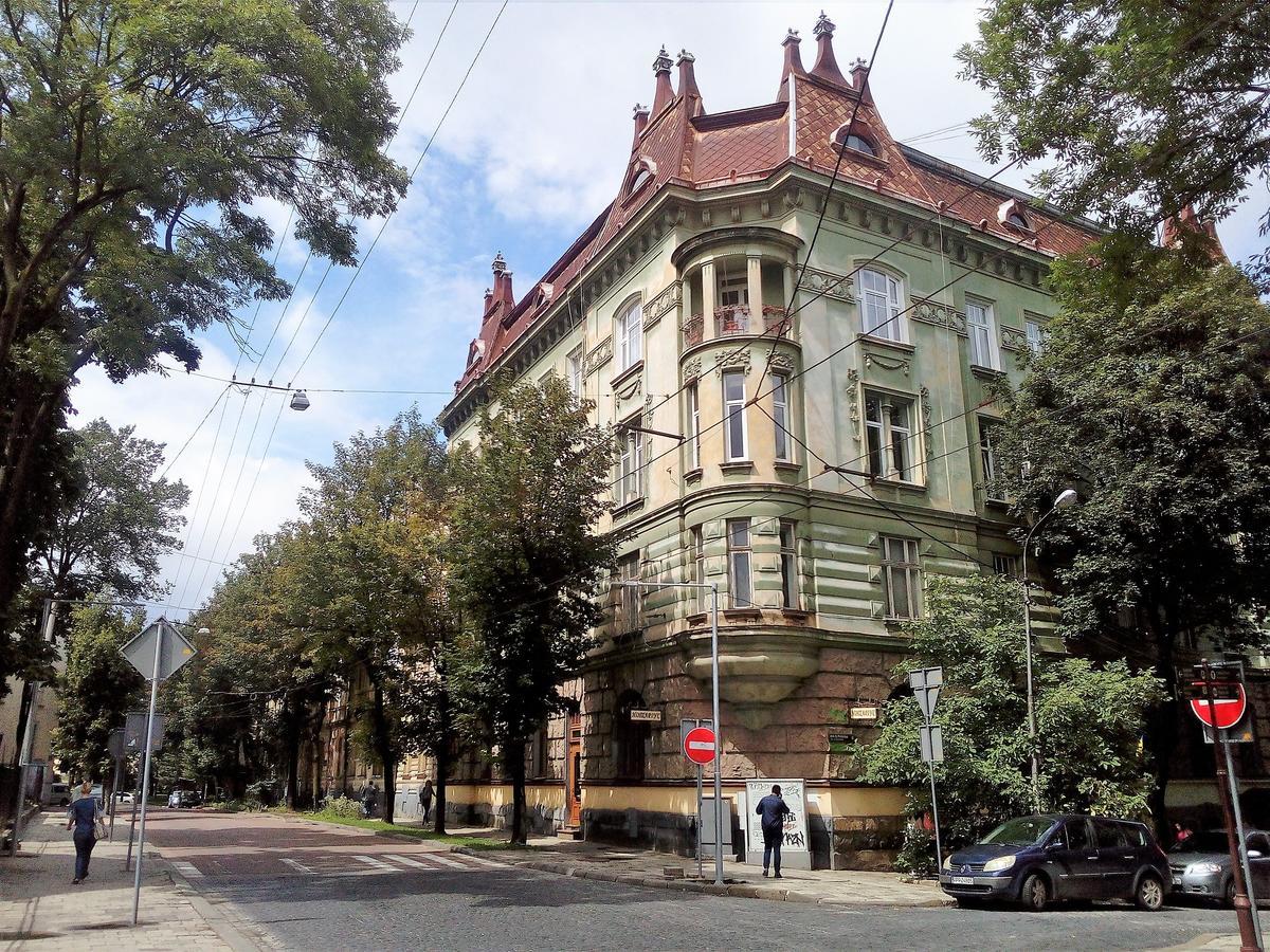 The Georgehouse Hostel 利沃夫 外观 照片